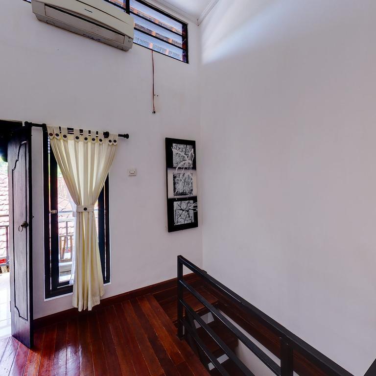 Tirta Yoga Inn Padang Bai Zimmer foto